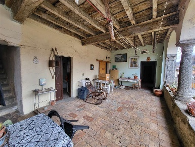 Foto Appartamento in Via Montegrappa, Valbrona di 200 m² con 12 locali