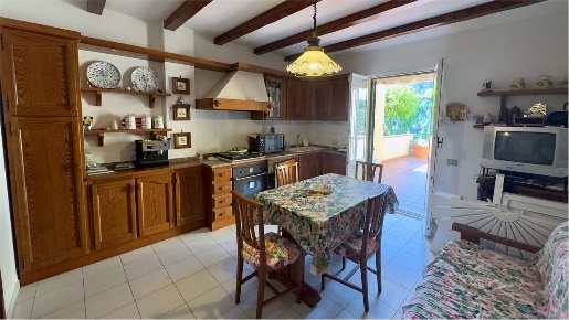 Foto Appartamento in Via Nevalle 19, Toirano di 50 m² con 2 locali