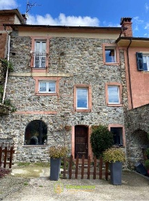 Foto Appartamento in VIA SERRALTA. LOCALITA' TARIA DI MONTEDIVALLI,