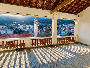 Foto Appartamento in piazza padre mauro, Dolceacqua di 150 m² con 6 locali