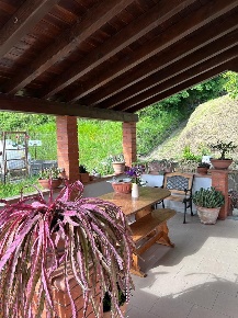 Foto Casa indipendente a Podenzana di 190 m² con 8 locali in vendita