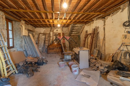 Foto Appartamento a Castelnuovo di Val di Cecina di 100 m² con 4 locali