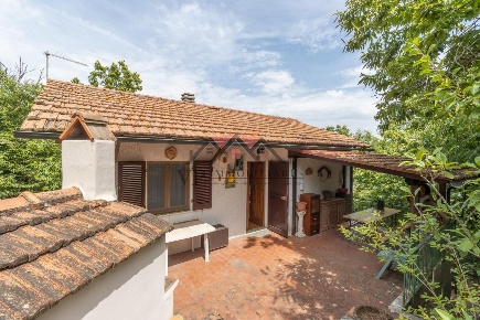 Foto Casa indipendente a Castelnuovo di Val di Cecina di 62 m² con 4 locali