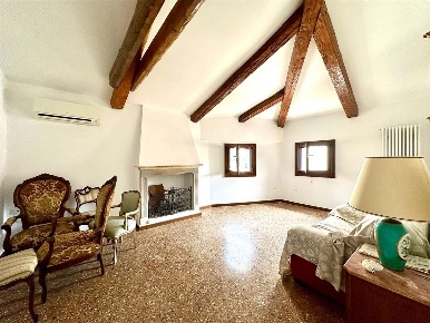 Foto Appartamento in Campo del Giglio, Venezia Santa Croce di 110 m²