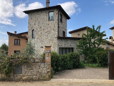 Foto Villa a schiera a Gaiole in Chianti di 170 m² con 7 locali in vendita