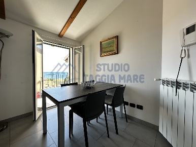 Foto Appartamento in Strada Casai, Riva Ligure di 45 m² con 2 locali
