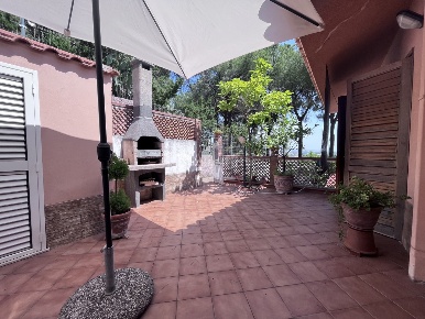 Foto Appartamento a Stalettì di 75 m² con 3 locali in affitto