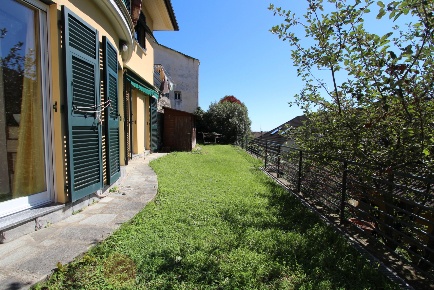 Foto Appartamento a Avegno di 100 m² con 3 locali in vendita