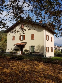 Foto Villa unifamiliare in via Provinciale 56, Alta Valle Intelvi di 440 m²