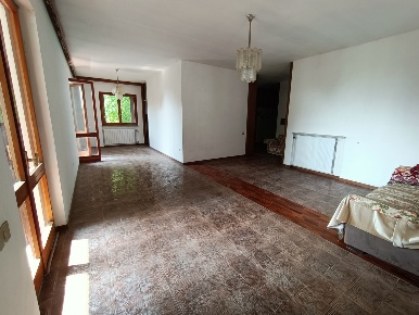 Foto Villa singola in Via Creta, Ziano Piacentino di 200 m² con 5 locali