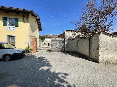 Foto Villa singola in Via Merlana 18, Santa Maria la Longa di 400 m²