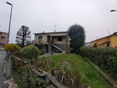 Foto Villa unifamiliare in VIA BRODOLINI 1, Martignana di Po di 195 m²