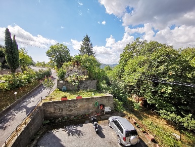 Foto Appartamento a Stella di 105 m² con 4 locali in vendita