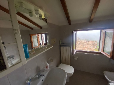 Foto Appartamento a Alta Val Tidone di 166 m² con 4 locali in vendita
