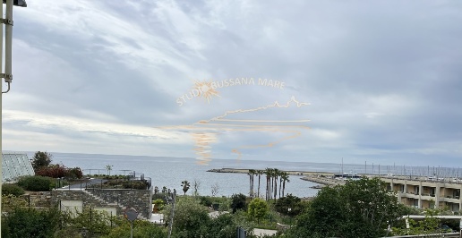 Foto Appartamento in Via Aurelia Levante 101, Santo Stefano al Mare