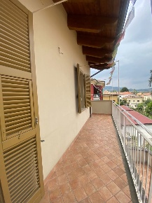 Foto Appartamento a Pianello Val Tidone di 103 m² con 3 locali in vendita