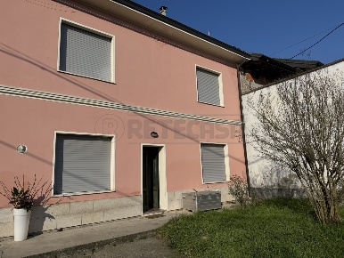 Foto Villa a schiera in VIA RIPALTA ARPINA, Madignano di 290 m² in vendita