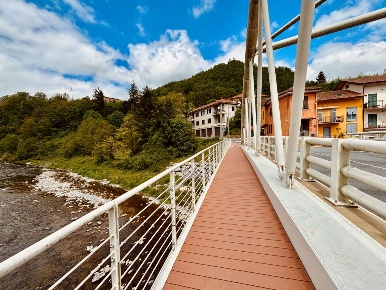 Foto Appartamento in Via IV Novembre 2B, Montoggio di 75 m² con 4 locali