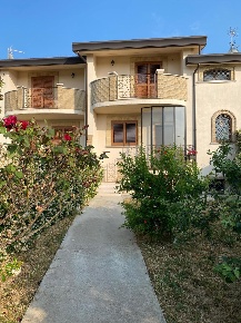 Foto Villa a schiera in Via Provinciale della Rocca 44, Santa Maria Imbaro