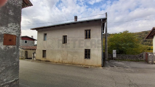 Foto Villa a schiera in Via Guglielmo Marconi 9, Torreano di 231 m²