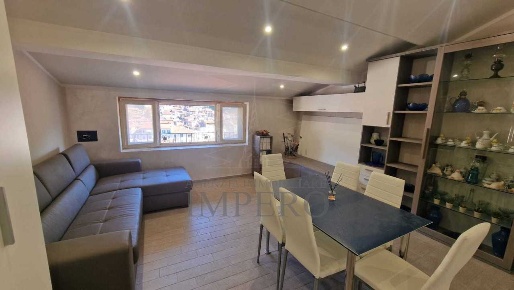 Foto Appartamento in Via Olivi 19, Dolceacqua di 45 m² con 2 locali