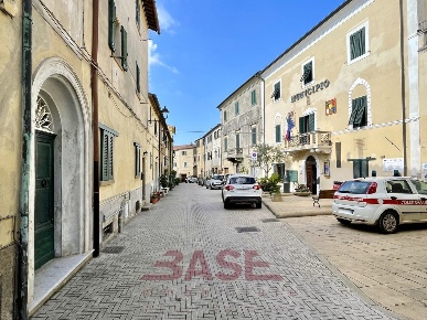 Foto Appartamento in Piazza Giacomo Matteotti, Montescudaio di 93 m²