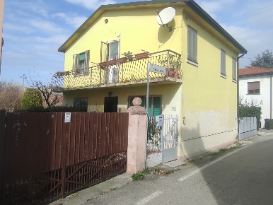 Foto Villa singola in Via Santa Lucia 148, Arquà Polesine Corné di 120 m²