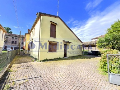 Foto Villa a schiera in via prete marco fortini, Fratta Polesine Centro