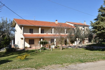 Foto Appartamento in C.da Sterpari Del Garda, Rocca San Giovanni in vendita