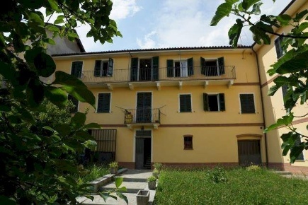 Foto Appartamento a Montegrosso d'Asti Montegrosso di 159 m² con 4 locali