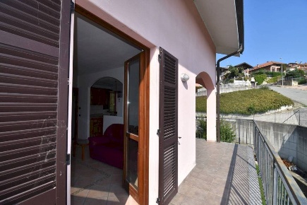 Foto Appartamento in Via Viapiana, Montegrosso d'Asti di 99 m² con 3 locali