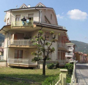 Foto Appartamento in Via Alpi, Roccaforte Mondovì Centro di 50 m²