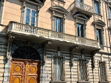 Foto Appartamento in Corso Giacomo Matteotti 36, Torino di 230 m²