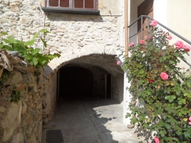 Foto Villa unifamiliare a Garessio di 120 m² con 6 locali in vendita
