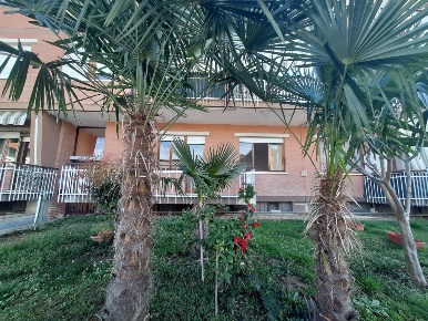 Foto Appartamento in Feletto via Ghione 5, Feletto di 95 m² con 4 locali