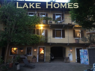 Foto Villa unifamiliare in LESA, Lesa di 300 m² in vendita