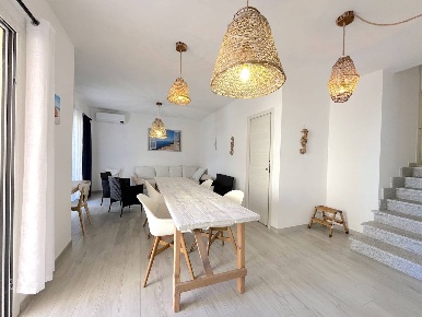 Foto Appartamento in Via Rinaggiu, Trinità d'Agultu e Vignola di 81 m²