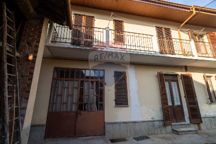 Foto Appartamento in Via ferreri, Frossasco Centro di 164 m² con 7 locali