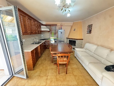 Foto Appartamento in Contrada Monte, Castignano Ripaberarda di 63 m²