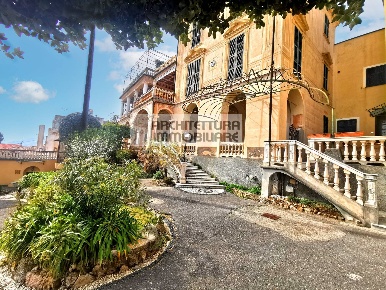 Foto Appartamento in via DEL MUNICIPIO, Borgio Verezzi Borgio di 140 m²