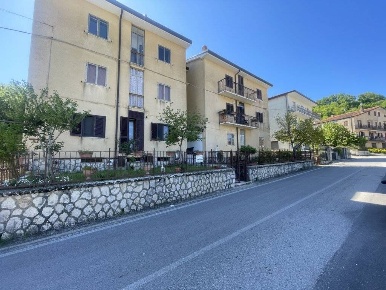 Foto Appartamento in via san francesco, Montemarano di 80 m² con 3 locali