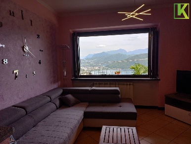 Foto Appartamento in Via Rovo, Cadegliano-Viconago Centro di 70 m²