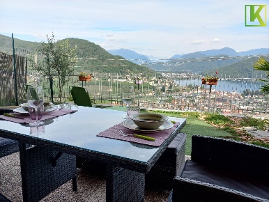 Foto Appartamento in Via Rovo, Cadegliano-Viconago Centro di 70 m²