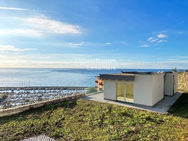 Foto Villa singola in Via Cavi, Santo Stefano al Mare di 200 m² in vendita