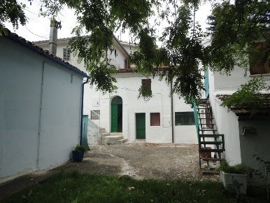 Foto Appartamento in Via Fornelle, Apiro di 70 m² con 4 locali in vendita