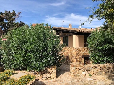 Foto Villa singola in Via Eucaliptus, Golfo Aranci di 126 m² con 5 locali