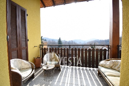 Foto Appartamento in Arnigò, Sirtori Centro di 140 m² con 3 locali