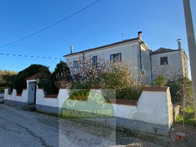 Foto Villa singola in Contrada Tratturo, Gissi Tratturo di 320 m²