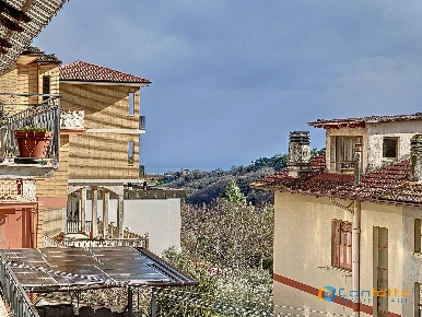 Foto Appartamento in VIA MARCONI, Montefiore dell'Aso Centro di 100 m²