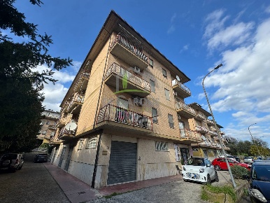 Foto Appartamento in Via Antonio Gramsci, Castorano San Silvestro di 102 m²
